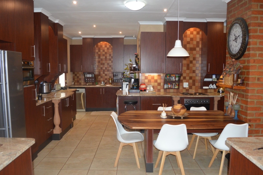 4 Bedroom Property for Sale in Doringkruin North West